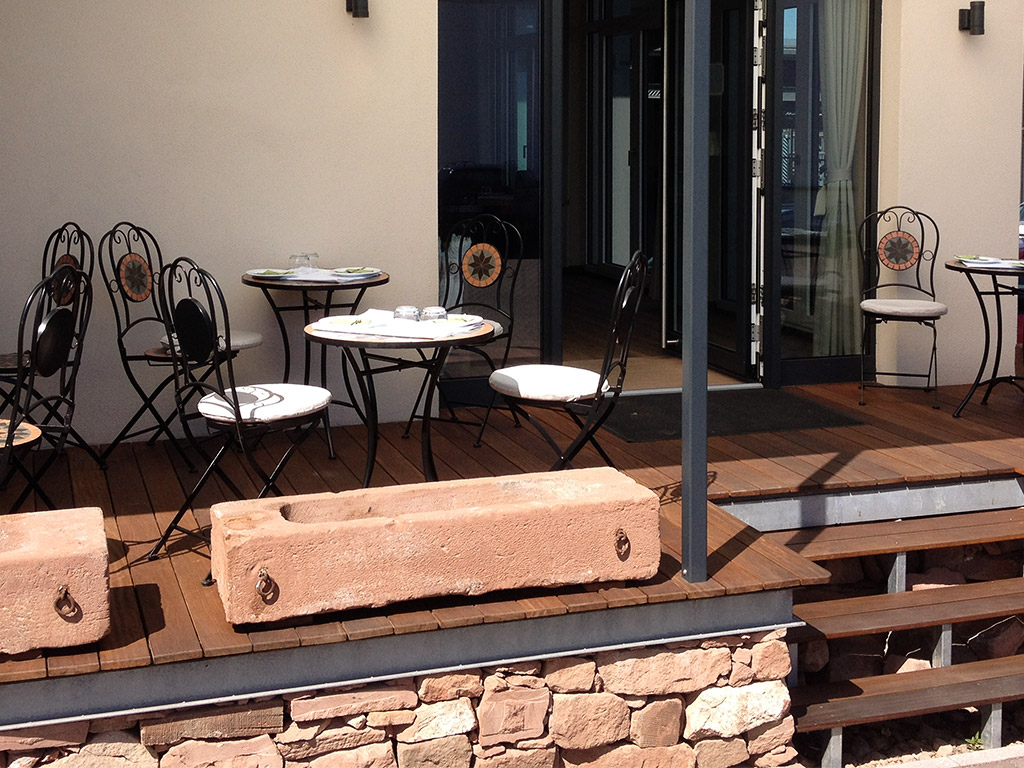 Frühstück auf der Terrasse vom Hotel-Saline in Büdingen